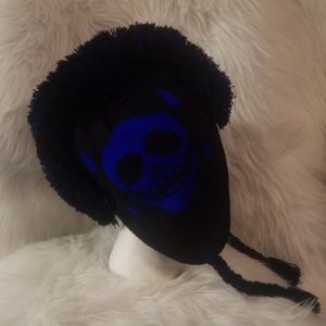DEKKO BLACK AND BLUE SKULL MOHAWK HAT